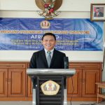 Satirisme Dalam Puisi Dan Komedi: Kilasan Melalui Linguistik