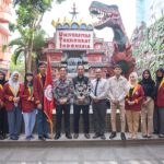 Mahasiswa Universitas Teknokrat Indonesia Raih Prestasi di STIKES Banyuwangi English Competitions 2024