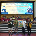 Candra Wijaya Apresiasi Fasilitas Olahraga UTI dan Promosikan Triple Badminton